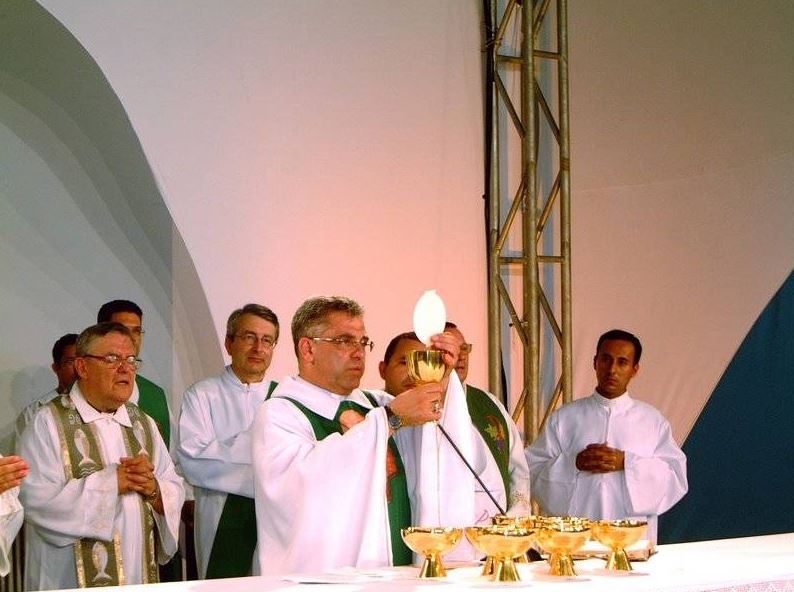 Vocação sacerdotal graça de Deus! Blog Padre Léo Eterno Vocação sacerdotal graça de Deus! Blog Padre Léo Eterno