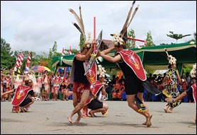 Sejarah tari monong