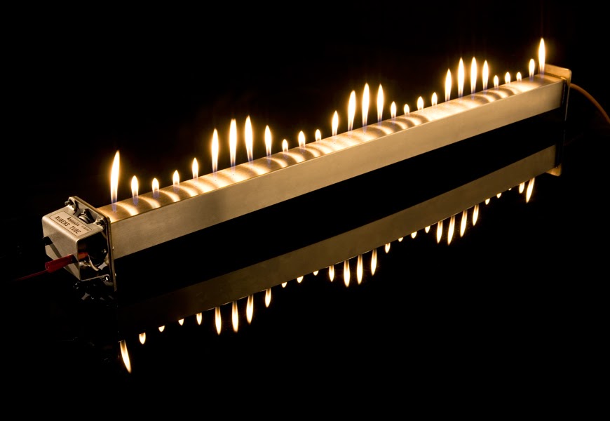 Flame Standing Wave Tube (Rubens' tube)