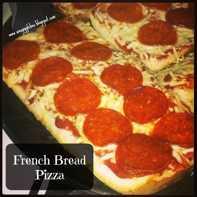 http://www.giggleboxblog.com/2014/04/french-bread-pizza.html