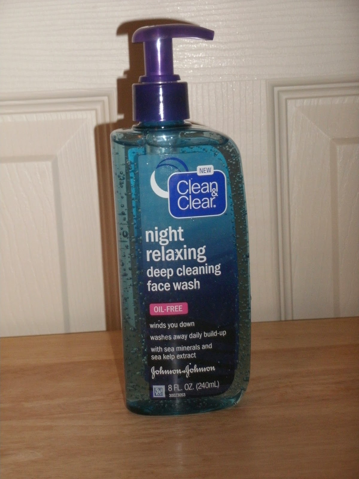 Clean & Clear night relaxing deep cleaning face wash review