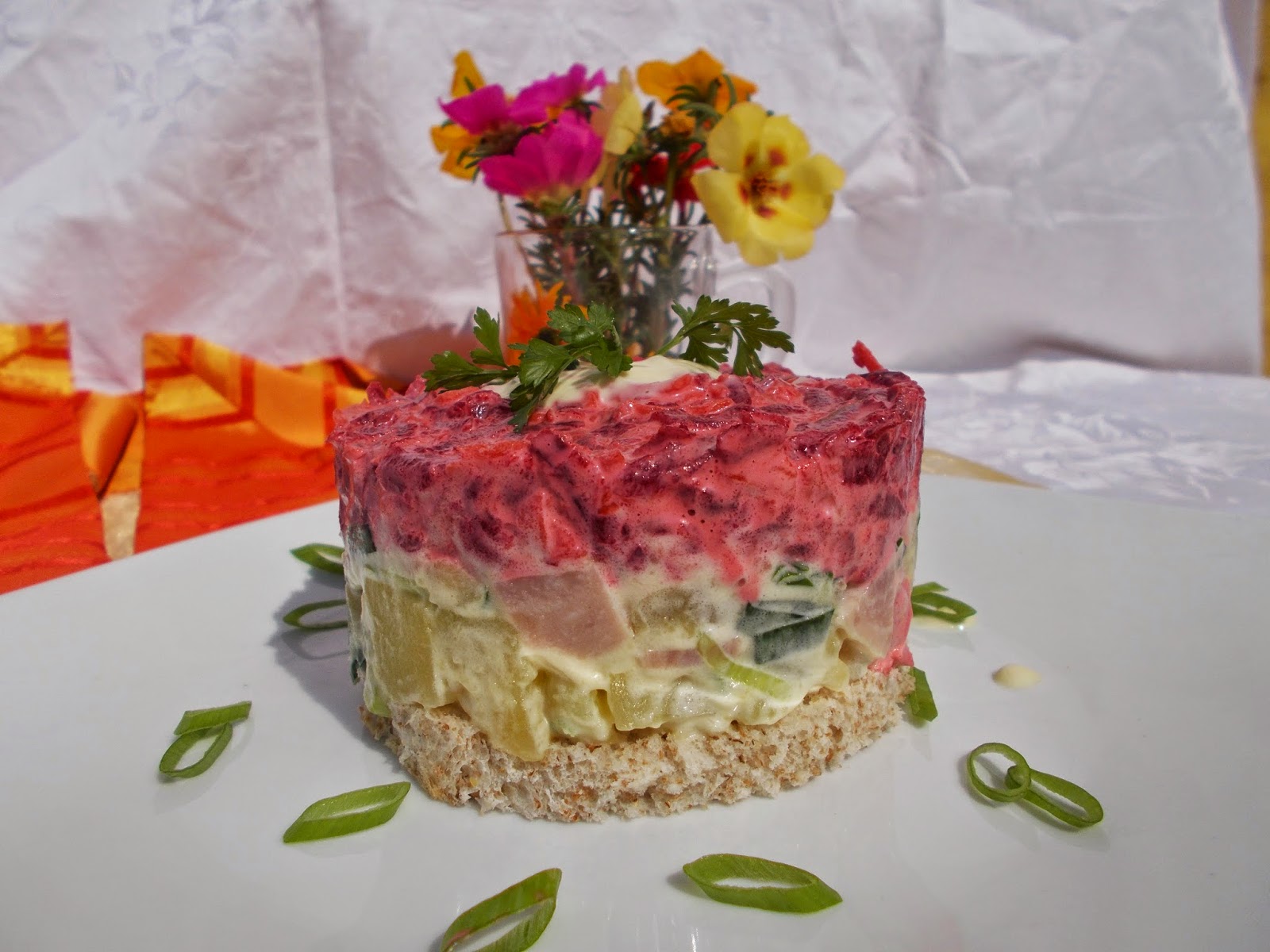 Salata de cartofi  si sfecla rosie