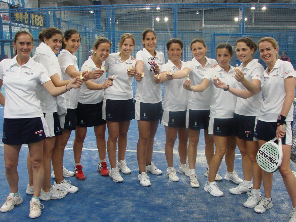 Locos por el padel... Alé, Zaragoza, alé, alé!!