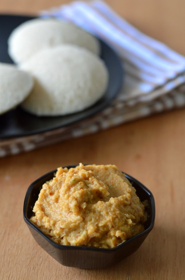 Palakkad Chamayal Onion Chutney/Vengaya Chutney Easy Side Dish for