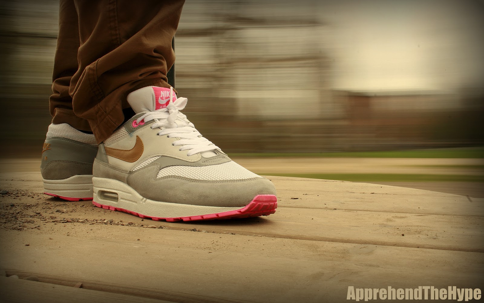 air max 1 pink and grey