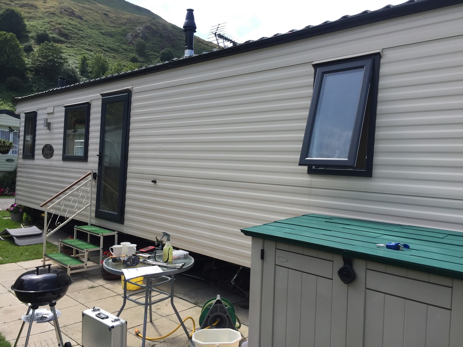 static caravan double glazing windows and doors in Conwy, North Wales