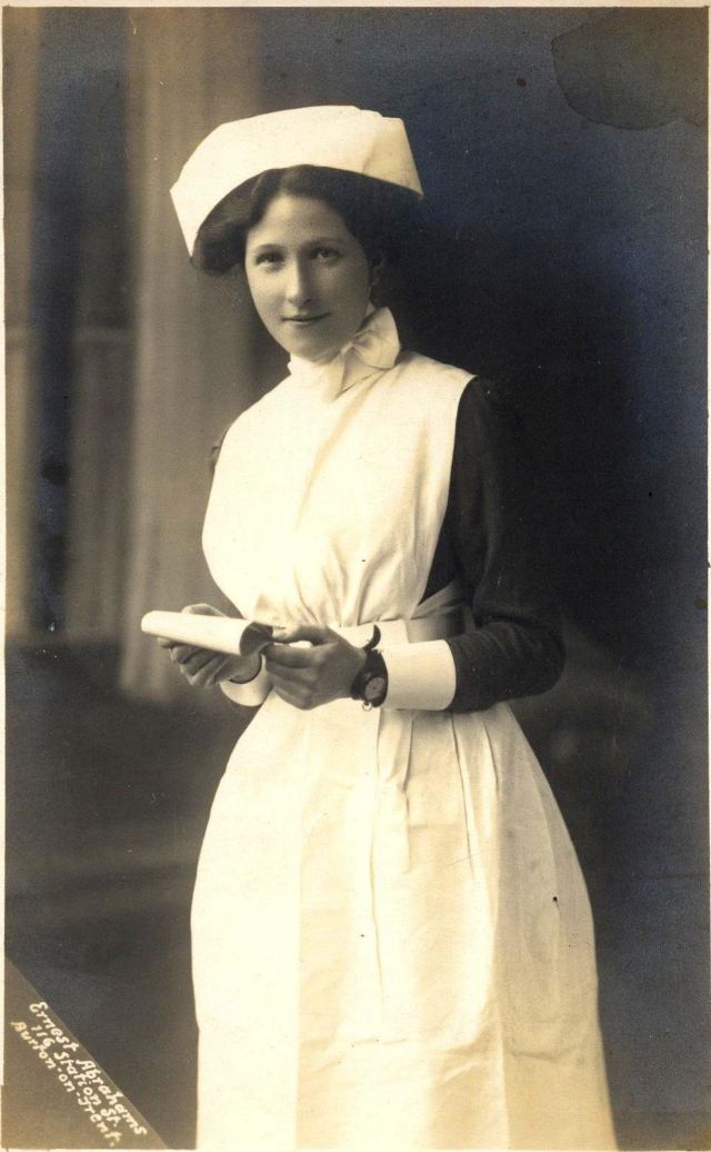 Elegant Photos of Nurses From Edwardian Era Vintage Everyday