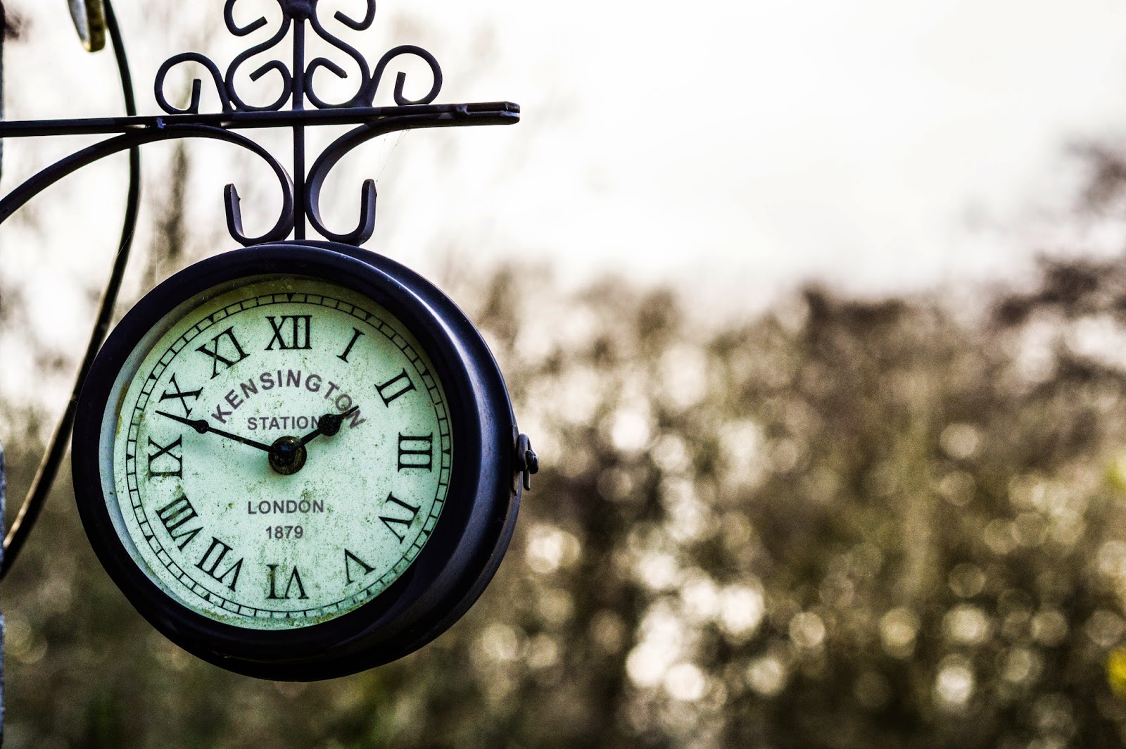 Двигать стрелки часов. Офисные с часами. Стрелки часов. Move clock. Midclock fjp clock.