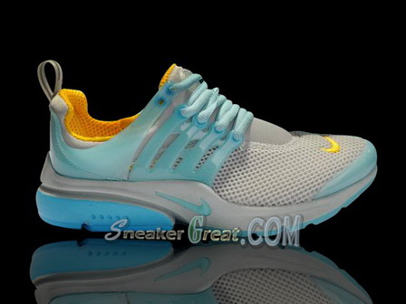 nike shoes with the lines