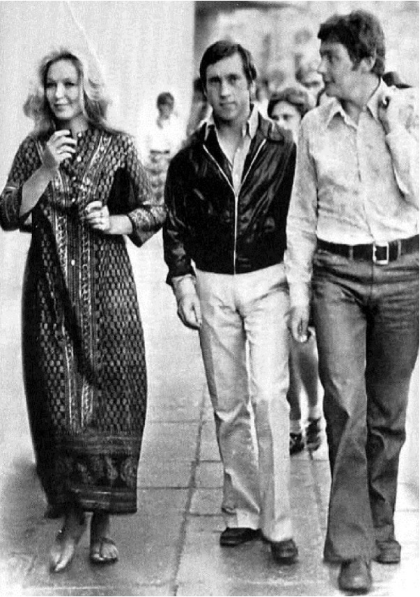 рост высоцкого владимира 162. владимир высоцкий в детстве. владимир высоцкий фото. владимир высоцкий рост и вес. высоцкий поэт композитор актер.