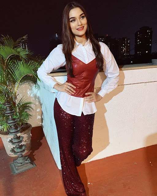 Saiee Manjrekar Photos Saiee Manjrekar Photos