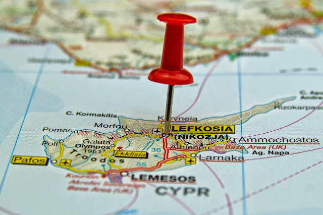 Η Κύπρος στην κόψη του ξυραφιού και η ευκαιρία για μια νέα βιώσιμη αφετηρία
