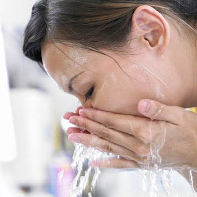 Pencuci muka safi untuk kulit wanita dan lelaki