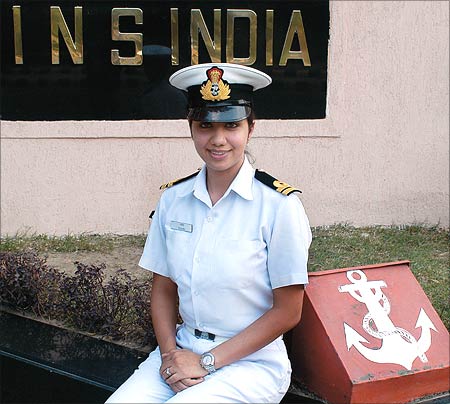 indian%2Bnaval%2Bofficer