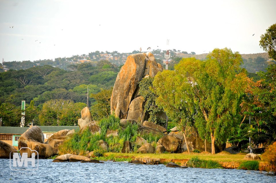 MWANZA NA ZAIDI UIJUAVYO. g sengo