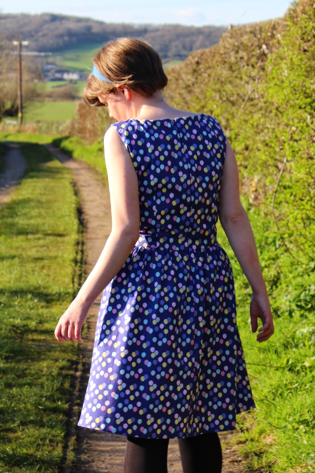 Nightingale & Dolittle: New Look 6262 - The Balloons Dress