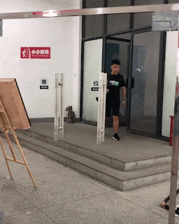 daily_gifdump_2925_26.gif