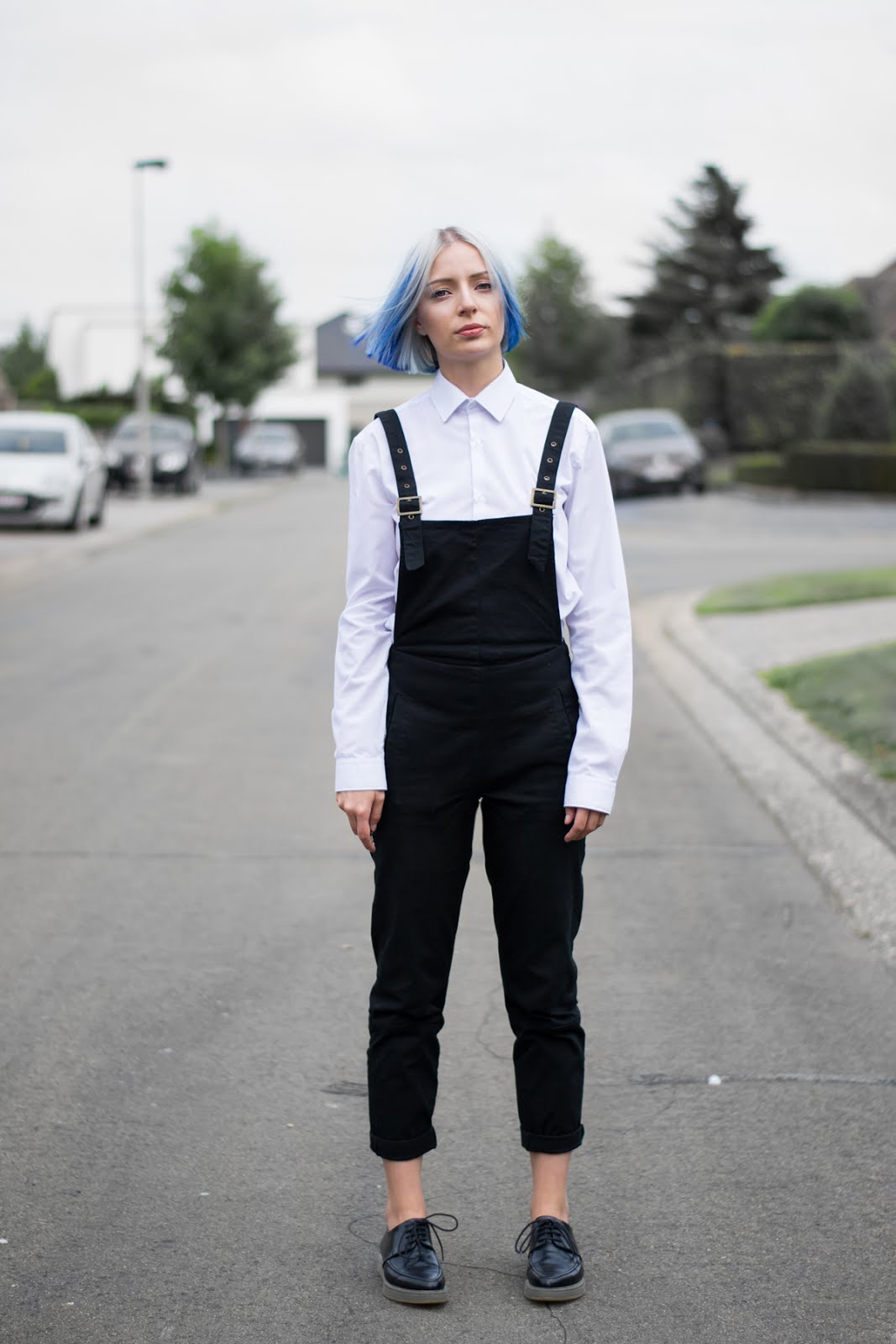 Black dungarees, asos, preppy styling, how to wear, blue hair, salopette, colorful hair, l'oreal