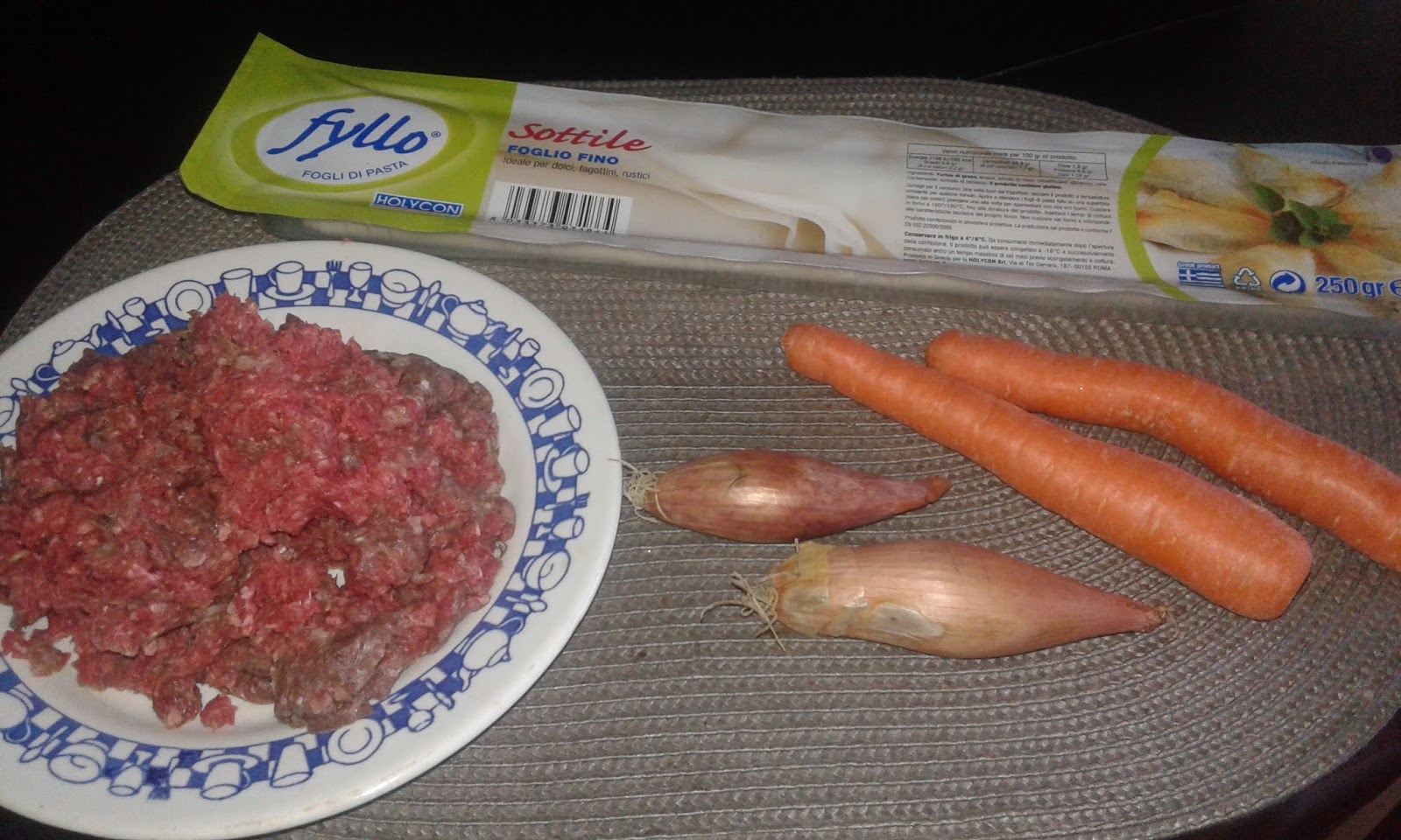 Busy mum's notes An easy phyllo dough meat roll