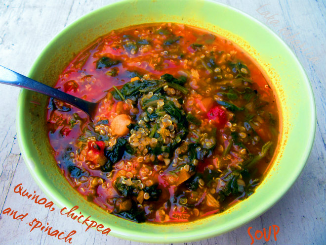 Quinoa, chickpea and spinach soup by Laka kuharica: one-pot soup packed with healthy protein.