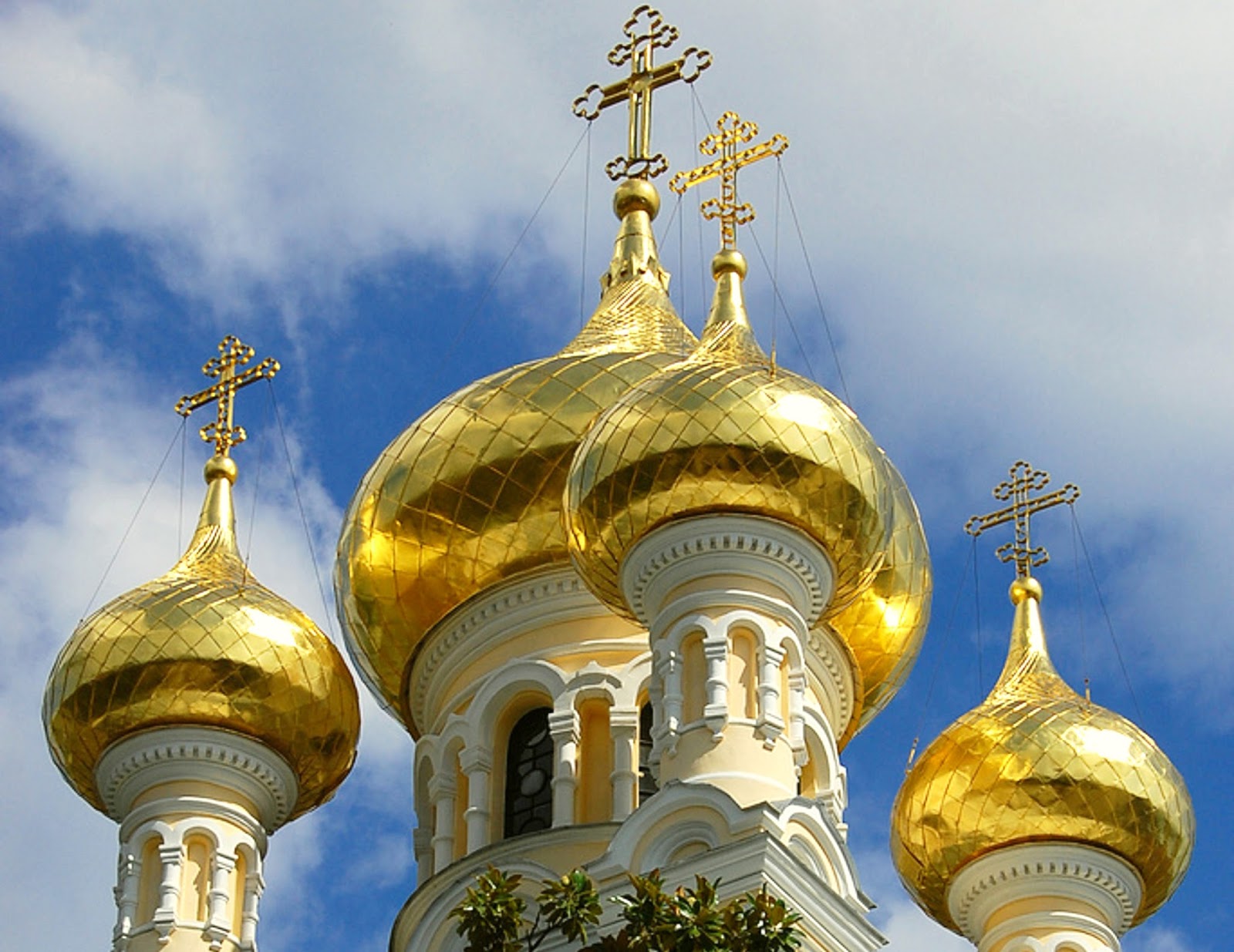 Travel & Adventures Yalta ( Ялта ). A voyage to Yalta, Crimea ( Крым