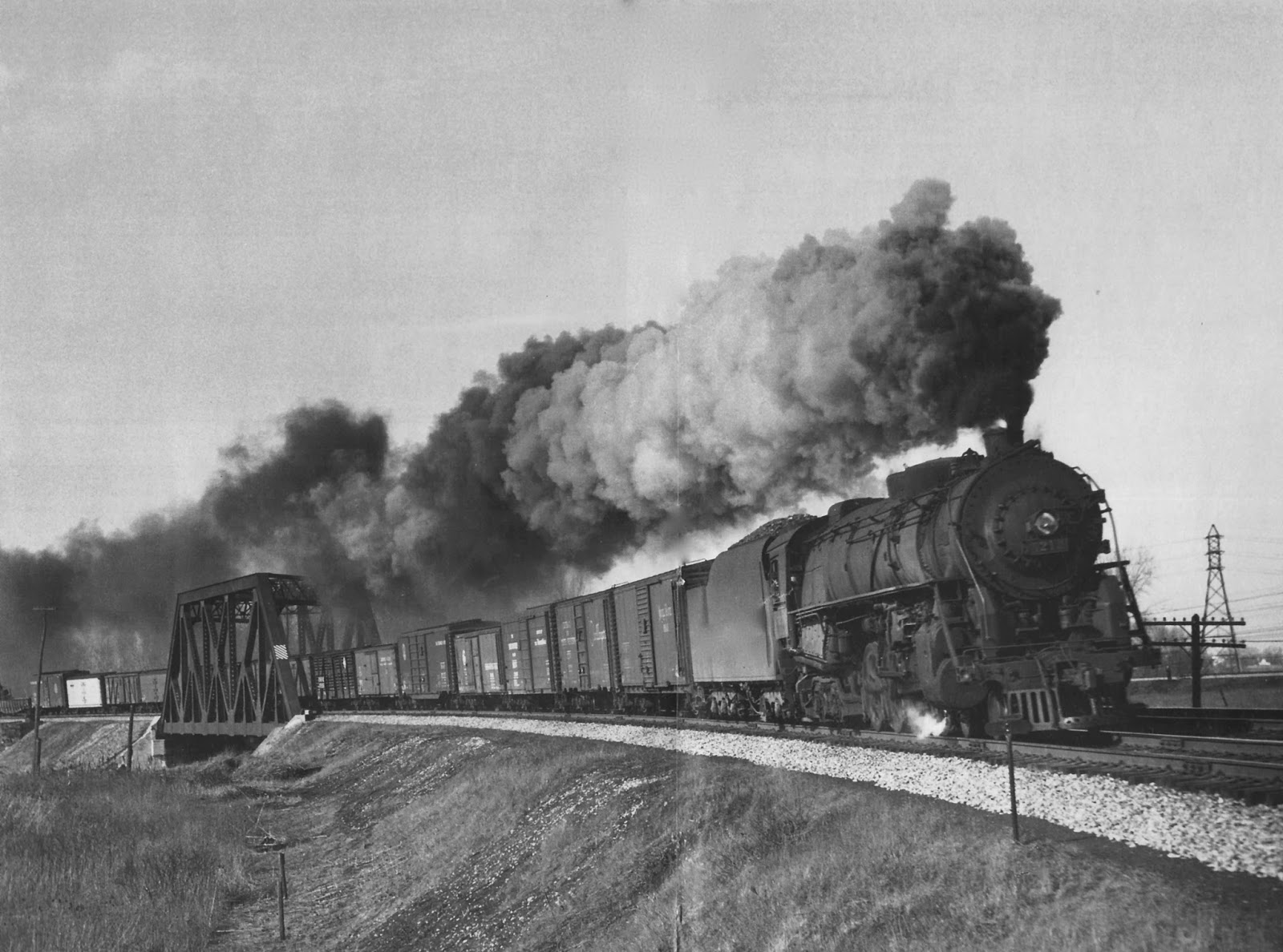 Vintage Railroad Pictures Eastbound Lehigh Valley freight, Geneva