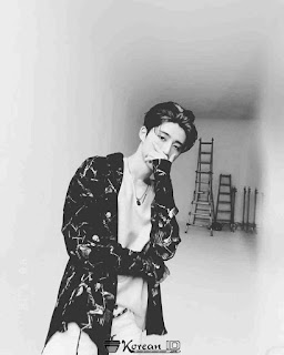 Foto B.I iKON Model rambut keren Foto B.I iKON Model rambut keren