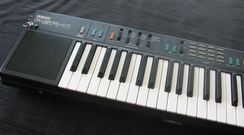 FrankenMusik Circuit Bent Yamaha PSR11