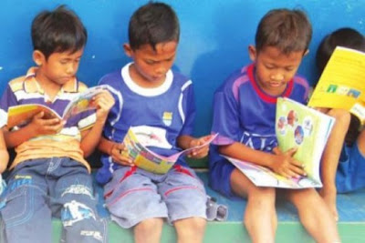 4 Cara Membuat Anak Gemar Membaca