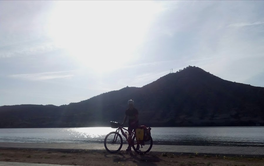 mequinenza-aragon-gr99-en-btt-camino-del-ebro-espana