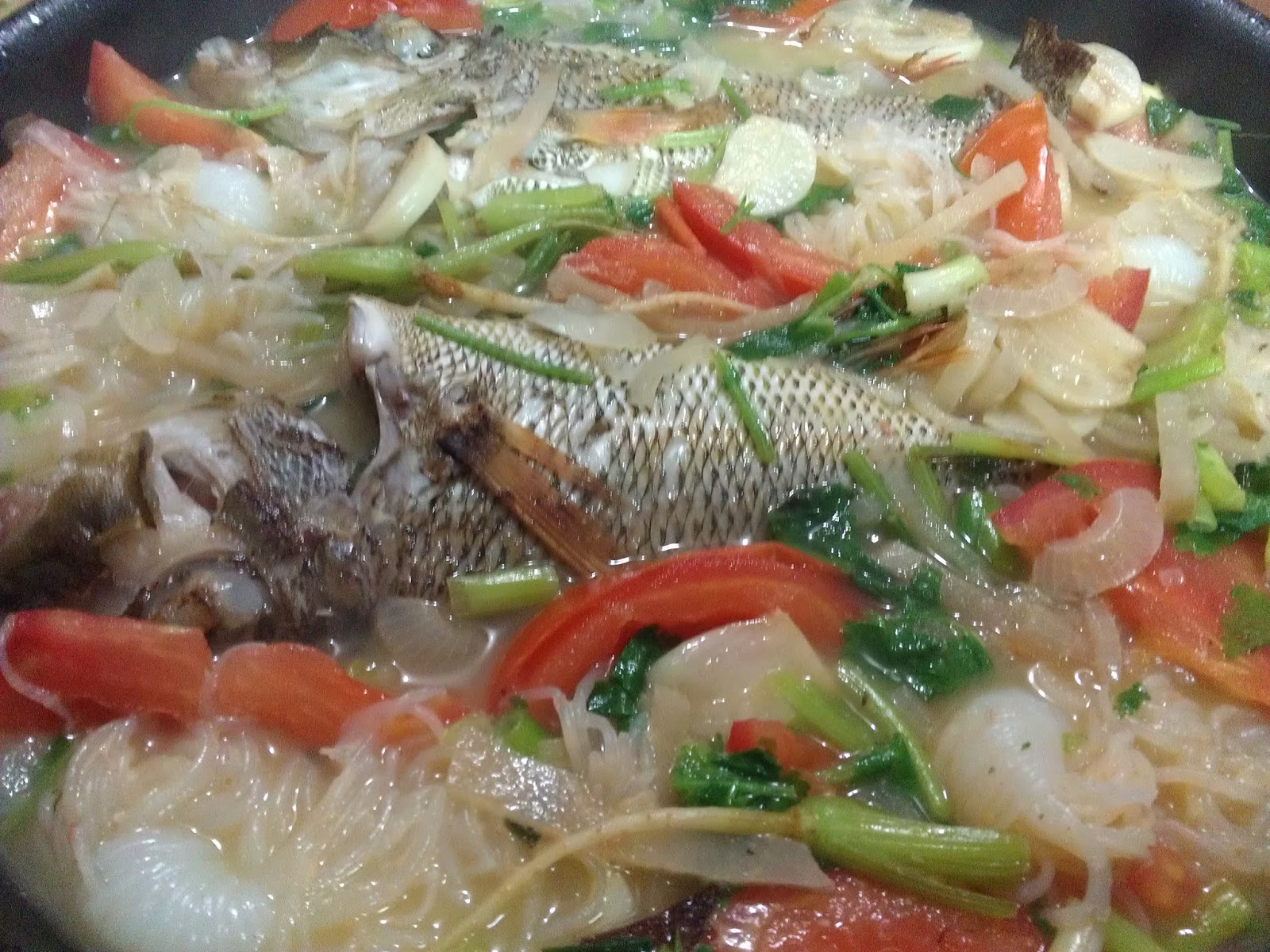 甜心屋: encore--水煮大頭菜番茄芋絲連尖魚