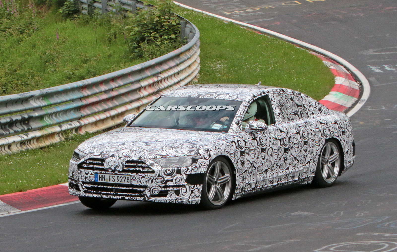 2018-Audi-A8-12.jpg