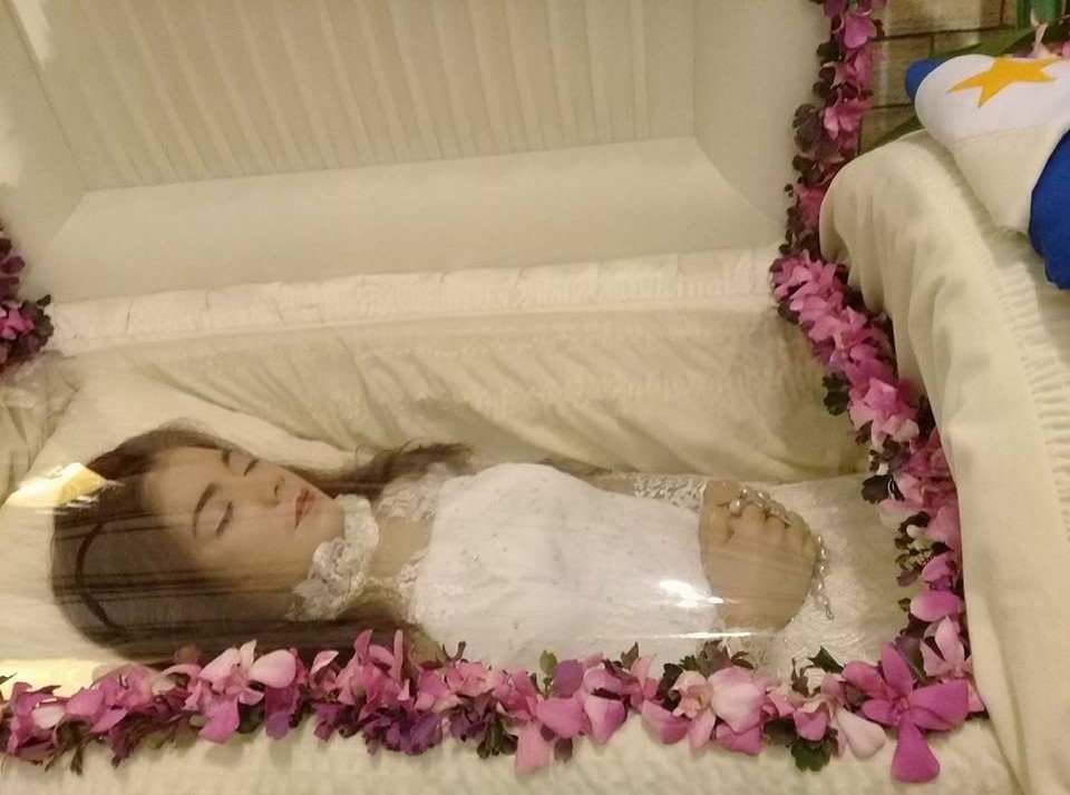 Isabel Granada To Look Just Like A Sleeping Beauty At Her Wake LackFeed.