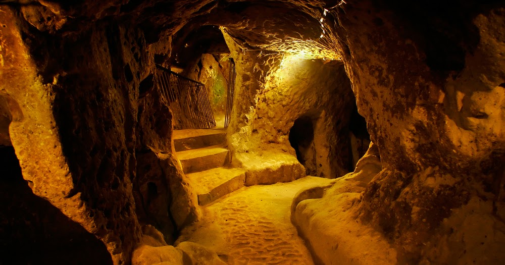 The Robert Moss BLOG In The Treasure Cave the-robert-moss-blog-in-the-treasure-cave