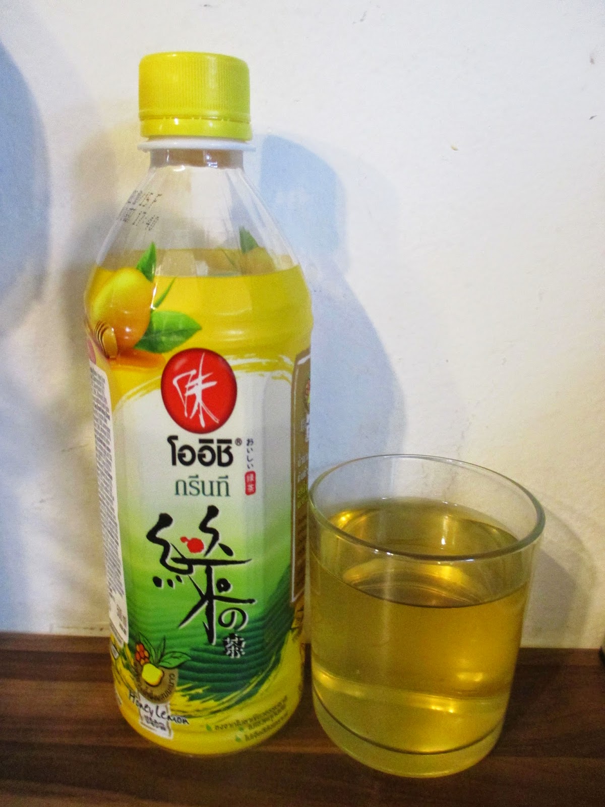 Otaku Family: Wir verkosten....Grüner Tee Getränk Honig-Zitrone