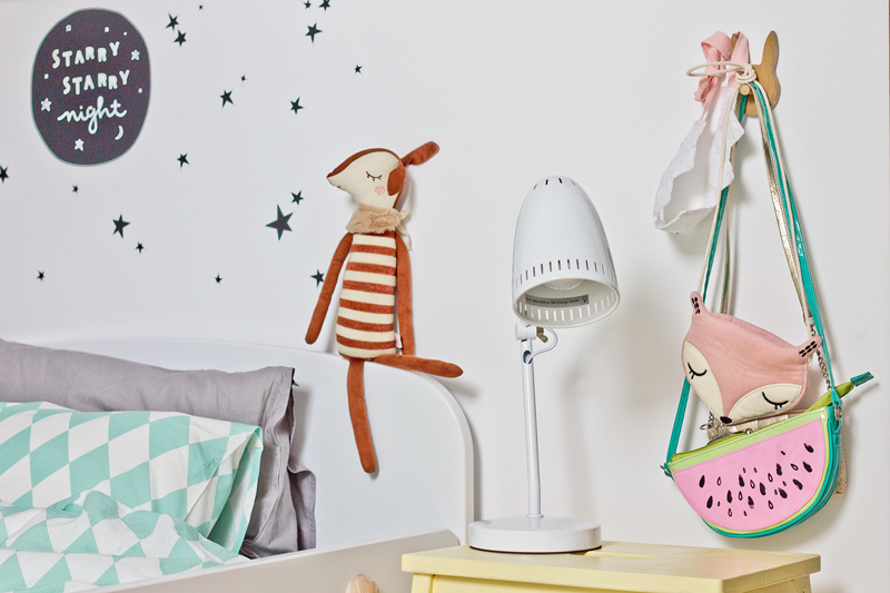 Sarenka maileg lampka dynamo, lampka nocna, lampka retro, biała lampka na biurko