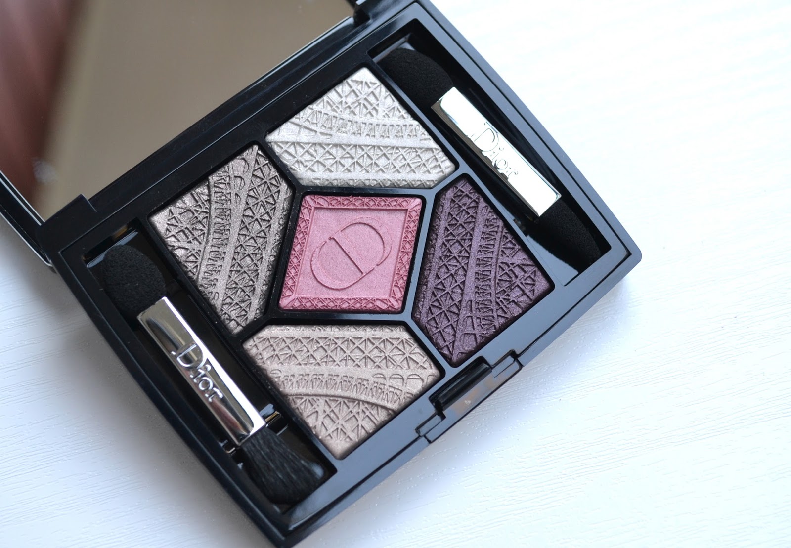 MAKEUP LOOK Sweet Anniversary Look with the Dior Capitol of Light 5