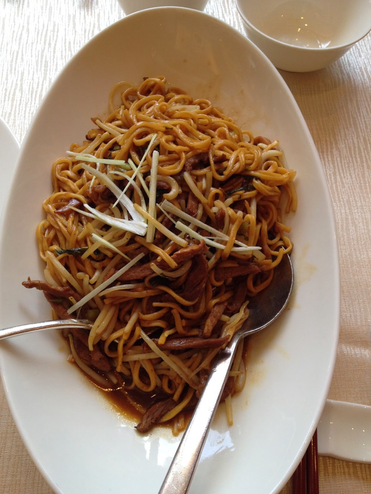 UMI TSURU Oodles Of Noodles