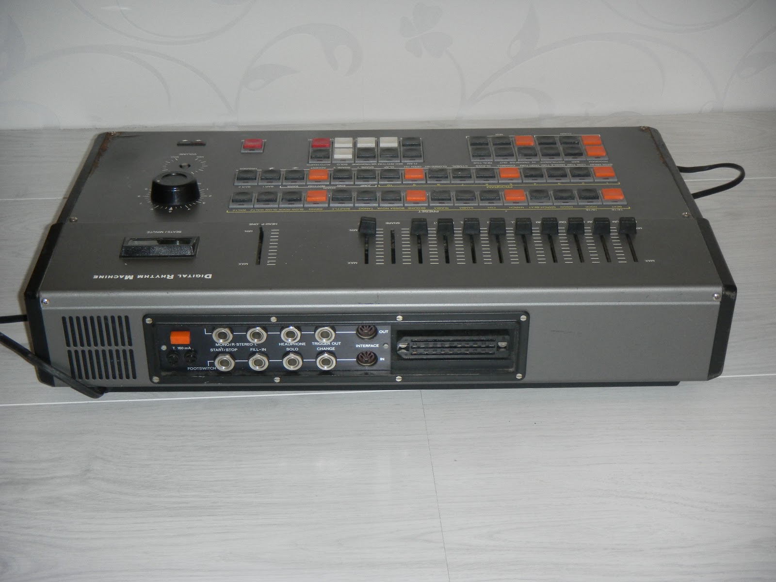 Infrequent Sound [sex.tex] technology: Vermona DRM (Digital Rhythm ...