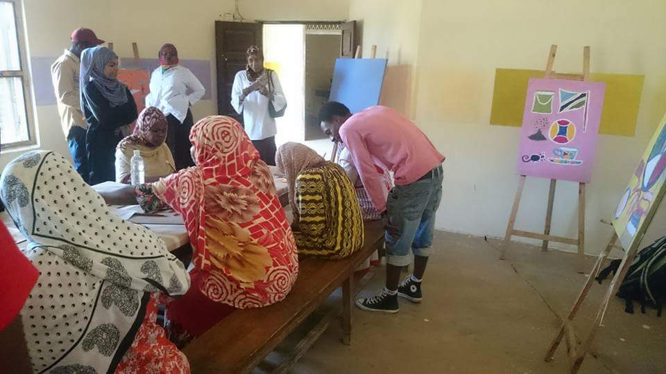 Zanzibar art, in the eyes of a local artist Dullah Wise. Art therapy at Kidonge Chekundu Mental