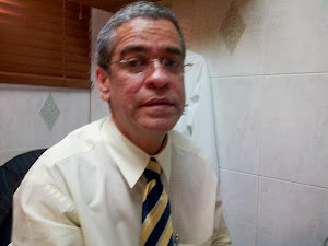 Dr. Justo José Nicasio Maldonado, Gineco-Obstetra-Endocrinologo.Director de Unidad de Salud