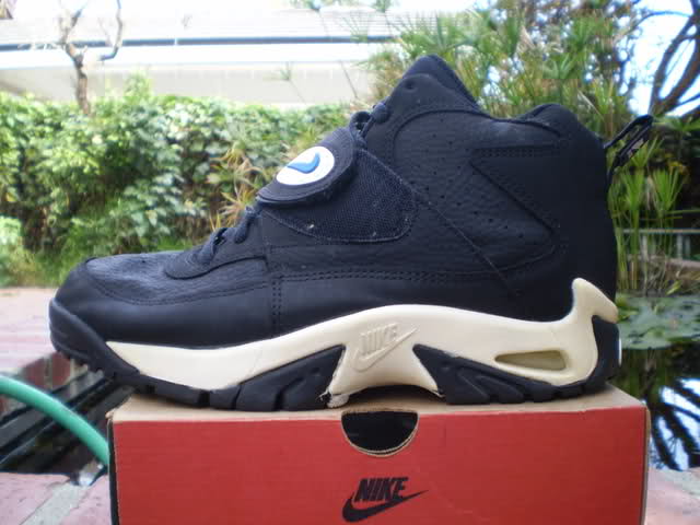 junior seau sneakers