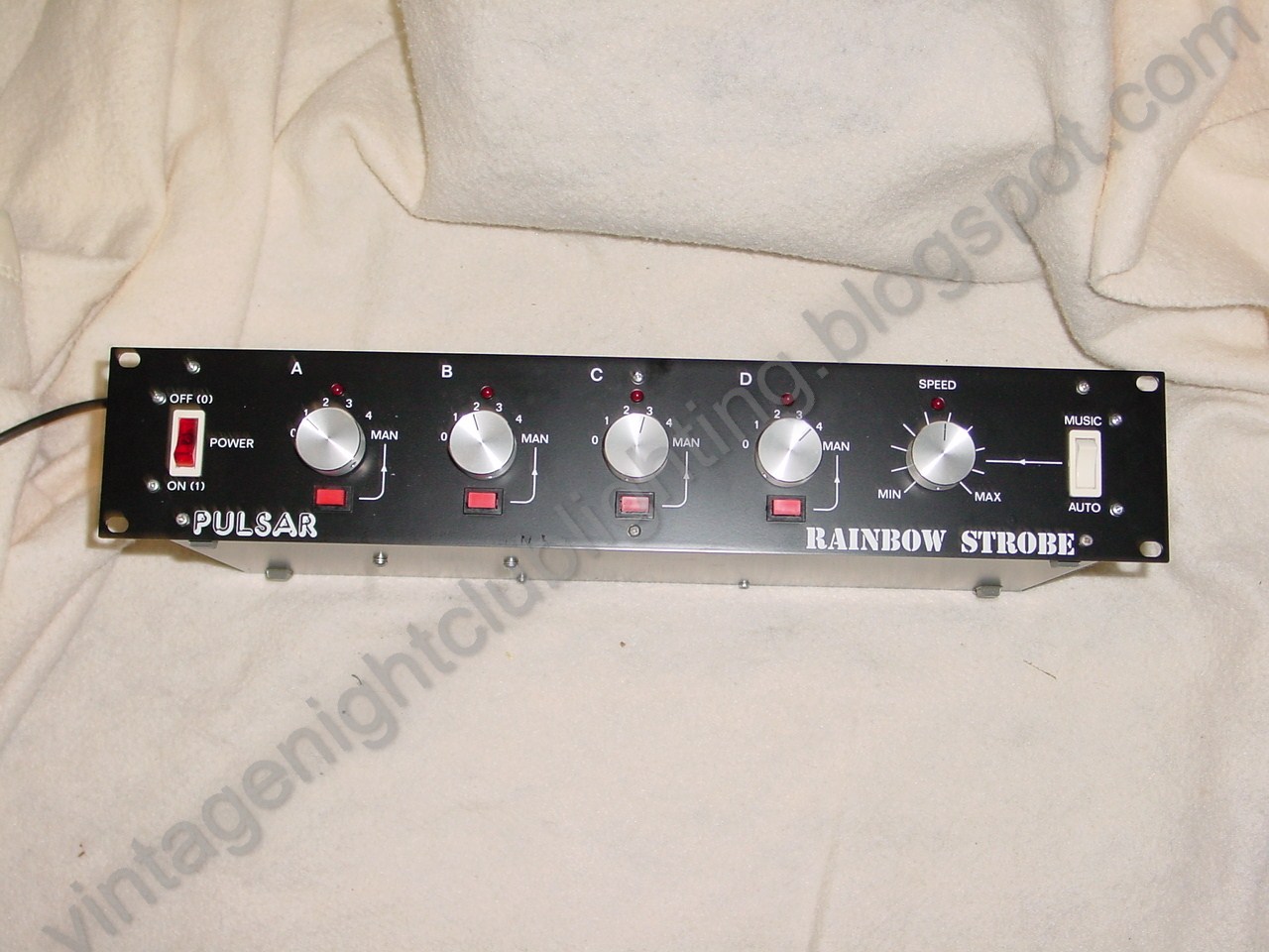 Solus Lighting Pulsar Rainbow Strobe System