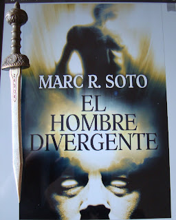 Portada del libro El hombre divergente, de Marc R. Soto