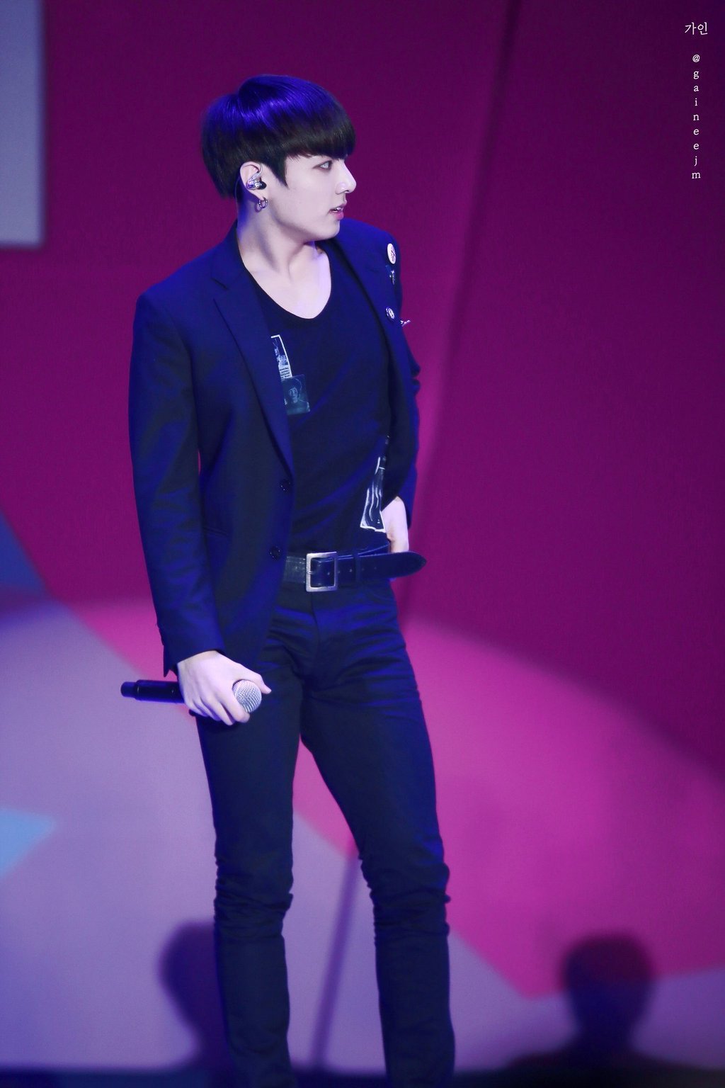 [Instiz] Shocking height and weight of BTS members + photos - Netizen