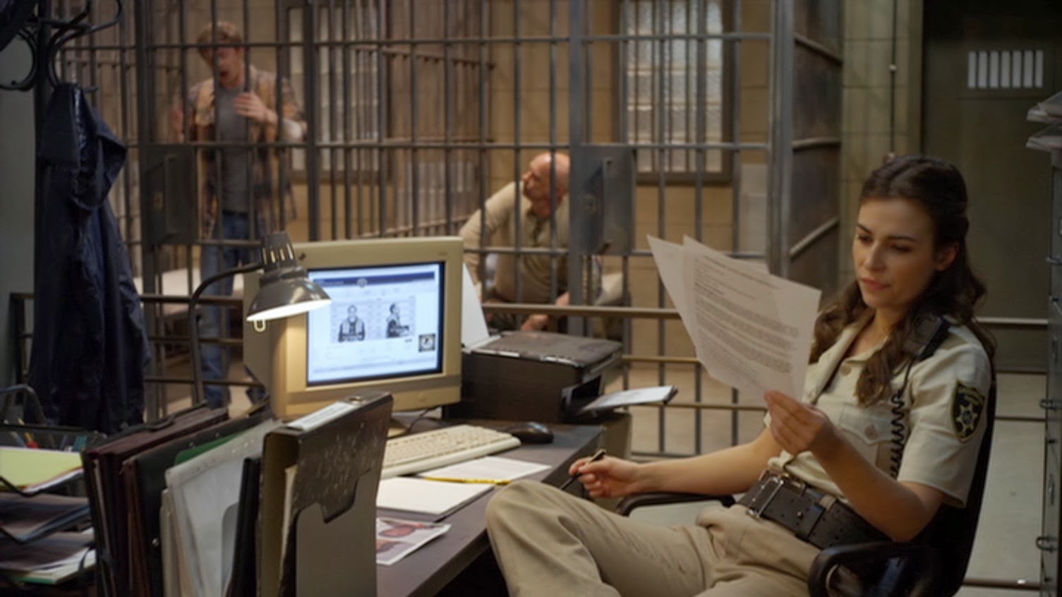 роксанна макки поворот не туда 5. даг брэдли поворот не туда. поворот не туда 5 кровные узы 2012. поворот не 5. поворот не 5.