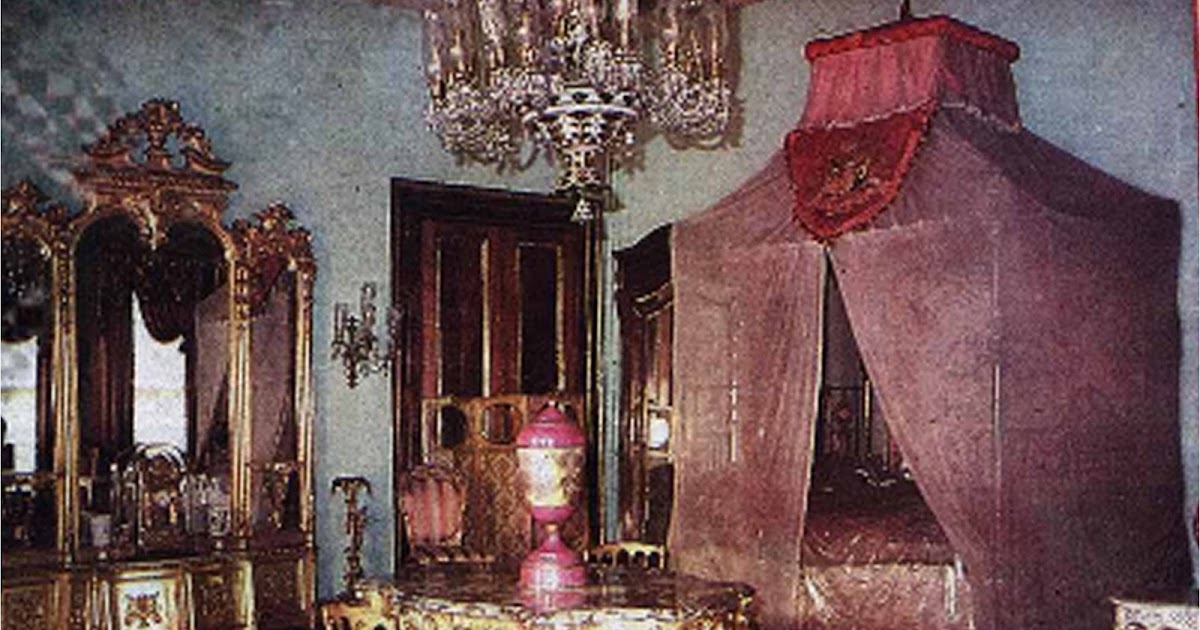 Dolmabahçe Sarayı Sultanların Yatak Odaları Düşünmek ve