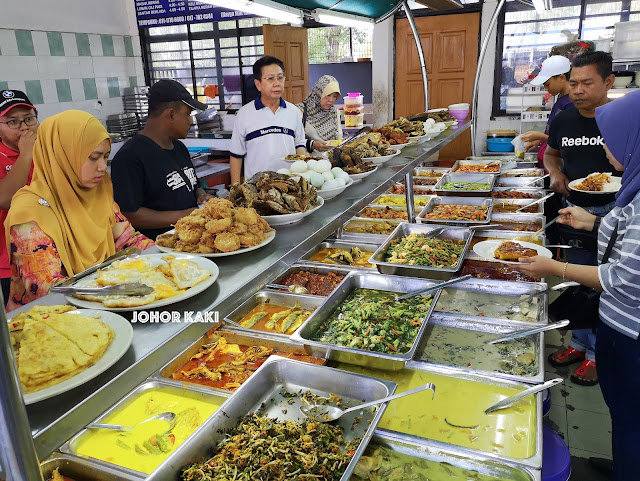 Nasi Campur @ Sudut Selera Sri Cempaka, Johor Bahru