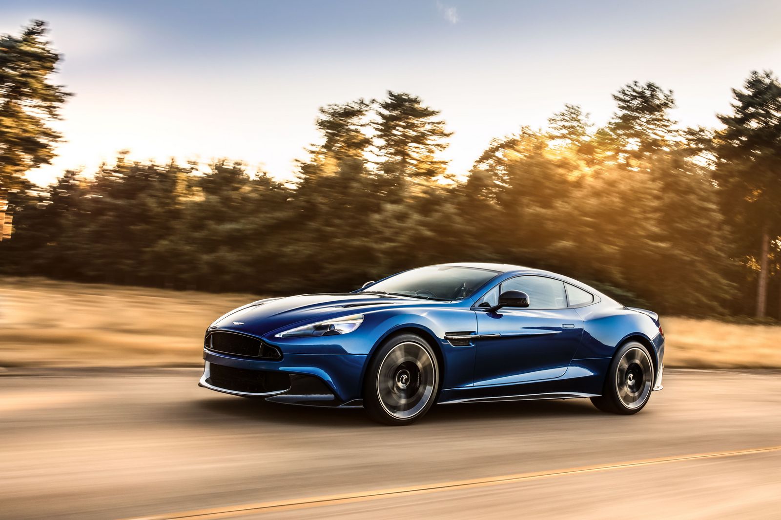 Vanquish+S+7.jpg
