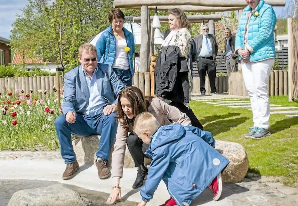 Crown Princess Mary of Denmark attended the opening of the Ringsted Krisecenters Sensory Garden and Playground on May 9, 2015 in Ringsted, Denmark. 